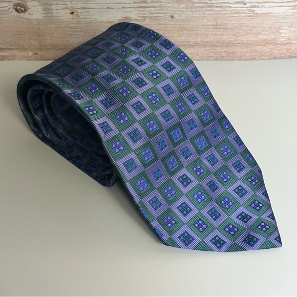 Nautica Silk Blue and Green Geometric Men's 57.5” Tie - Picture 1 of 3